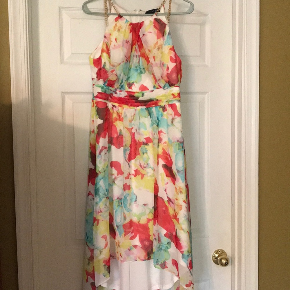 Gorge hi-lo floral dress;perfect for summer